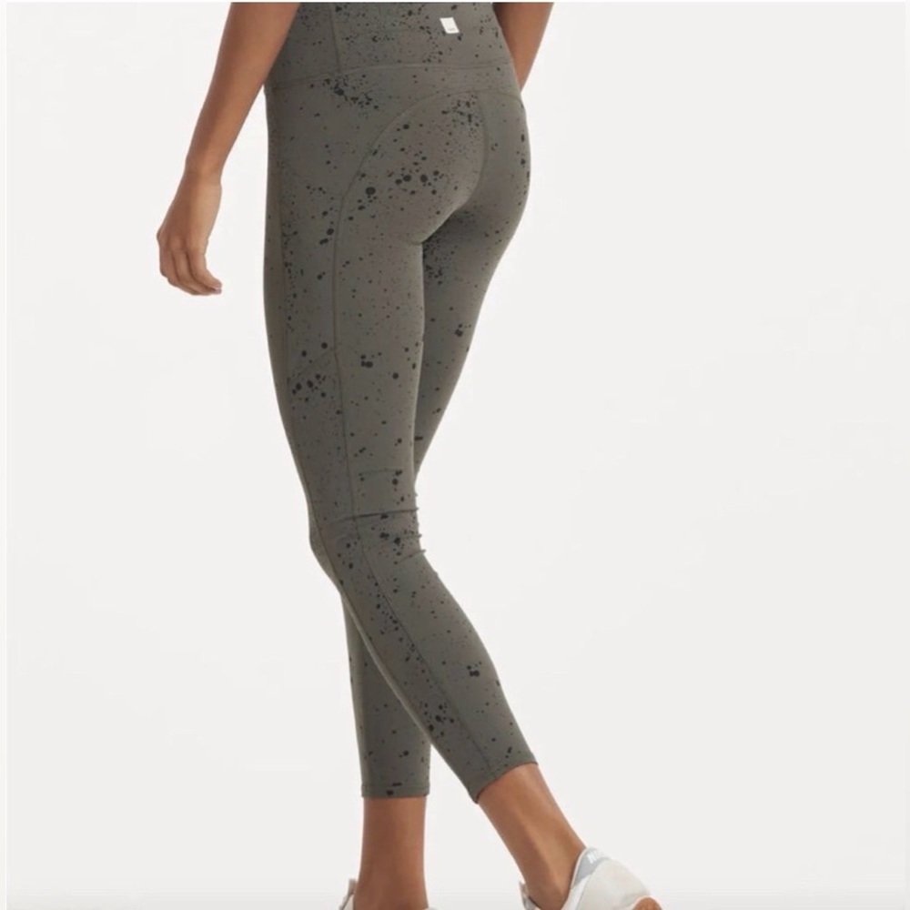 Vuori Olive Green Speckled High-Rise Leggings